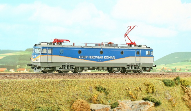 Electric locomotive 060-EA of GFR<br /><a href='images/pictures/Amintiri_Feroviare/1_35_9195AF10018.jpg' target='_blank'>Full size image</a>